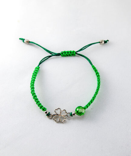 Pulsera hilo trébol
